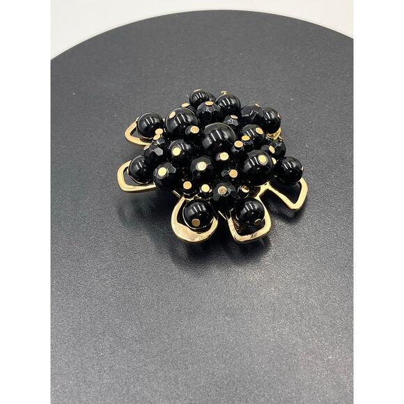 Trina Turk Signed Designer Black Beaded Gold Plated Large Cluster Brooch - Picture 3 of 9